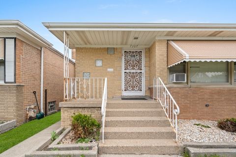 Tiny photo for 7307 S Damen Avenue, Chicago, IL 60636 (MLS # 12669306)