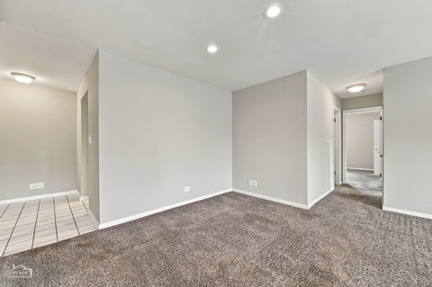 Tiny photo for 2600 Windsor Mall MALL #3E, Park Ridge, IL 60068 (MLS # 12771450)