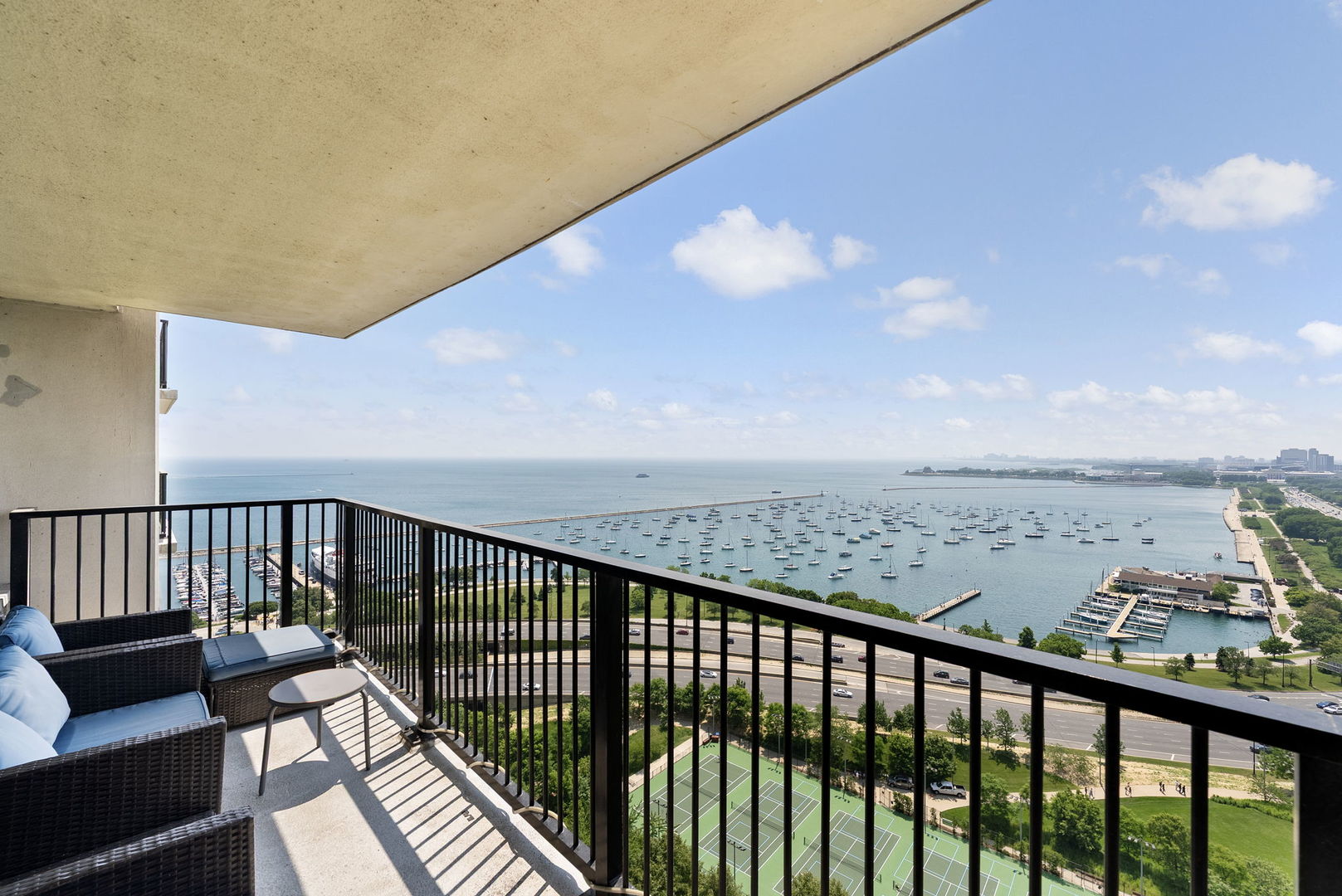 400 E Randolph Street 2603