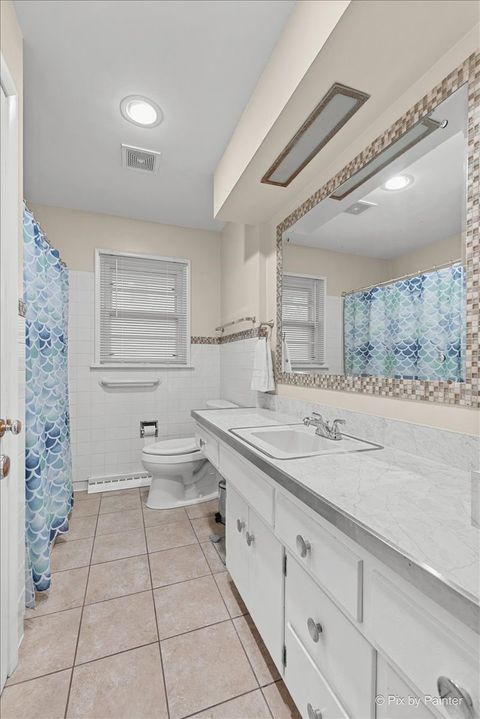 Tiny photo for 431 N MELROSE Avenue, Elgin, IL 60123 (MLS # 12526072)