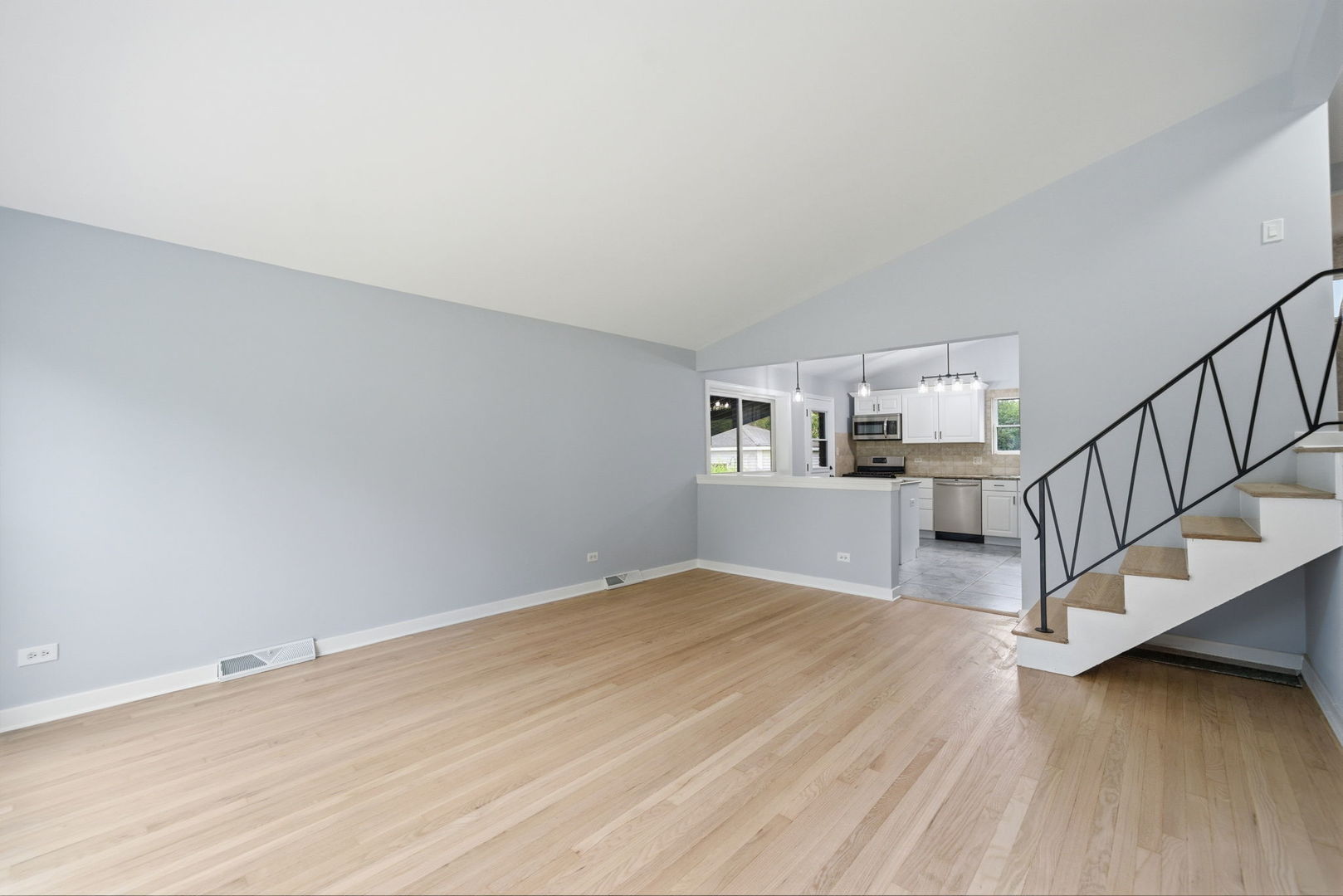 207 W Ethel Avenue