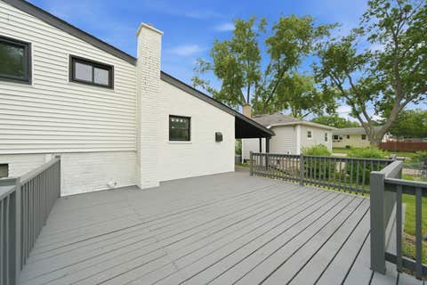 Tiny photo for 207 W Ethel Avenue, Lombard, IL 60148 (MLS # 12668371)