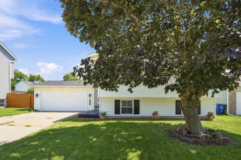 Tiny photo for 2817 HIGH POINT Drive, Davenport, IA 52806 (MLS # 12708386)