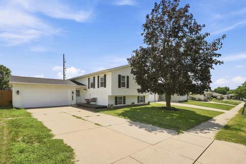 Tiny photo for 2817 HIGH POINT Drive, Davenport, IA 52806 (MLS # 12708386)