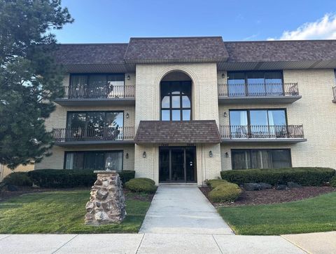 Photo of 7448 W 153rd Street #2, Orland Park, IL 60462 (MLS # 12611444)