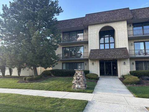Tiny photo for 7448 W 153rd Street #2, Orland Park, IL 60462 (MLS # 12611444)