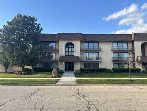 Tiny photo for 7448 W 153rd Street #2, Orland Park, IL 60462 (MLS # 12611444)