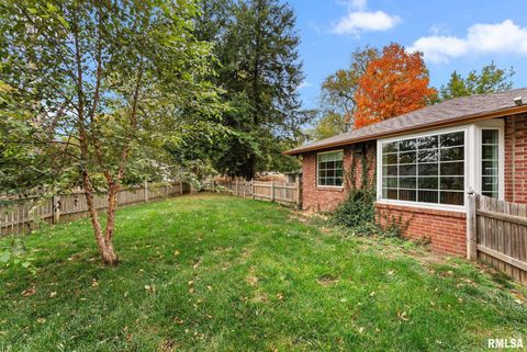 Tiny photo for 1025 CRESCENT Drive, Clinton, IA 52732 (MLS # QC4268652)