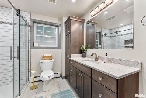 Tiny photo for 1025 CRESCENT Drive, Clinton, IA 52732 (MLS # QC4268652)