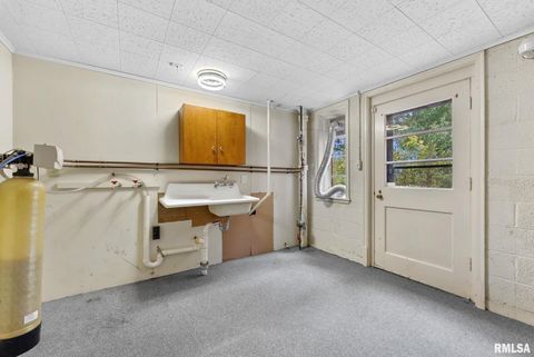 Tiny photo for 1025 CRESCENT Drive, Clinton, IA 52732 (MLS # QC4268652)