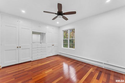 Tiny photo for 1025 CRESCENT Drive, Clinton, IA 52732 (MLS # QC4268652)