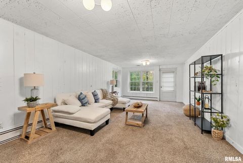 Tiny photo for 1025 CRESCENT Drive, Clinton, IA 52732 (MLS # QC4268652)