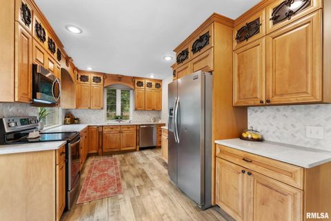 Tiny photo for 1025 CRESCENT Drive, Clinton, IA 52732 (MLS # QC4268652)