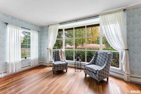 Tiny photo for 1025 CRESCENT Drive, Clinton, IA 52732 (MLS # QC4268652)