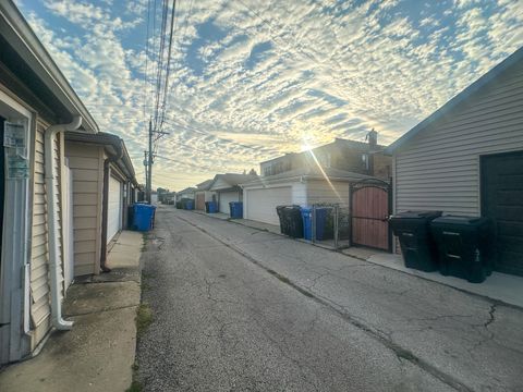 Tiny photo for 4942 N Kentucky Avenue, Chicago, IL 60630 (MLS # 12478604)
