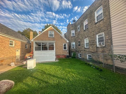 Tiny photo for 4942 N Kentucky Avenue, Chicago, IL 60630 (MLS # 12478604)