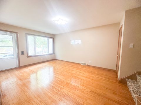 Tiny photo for 4942 N Kentucky Avenue, Chicago, IL 60630 (MLS # 12478604)