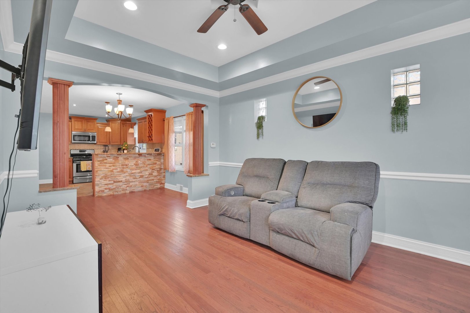 3631 W 69th Street, Chicago, IL, 60629 4 3631 W 69th Street