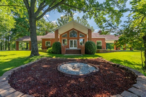 Photo of 208 Silver Bullet Drive, Carbondale, IL 62901 (MLS # 12738689)