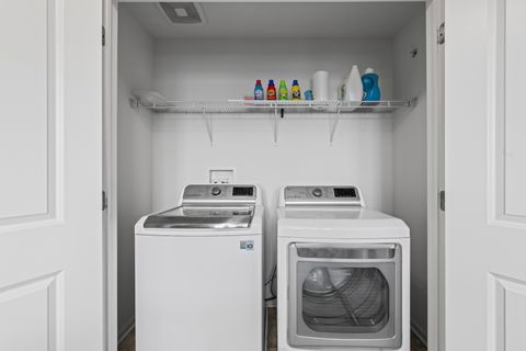 Tiny photo for 1160 Evergreen Avenue, Des Plaines, IL 60016 (MLS # 12569961)