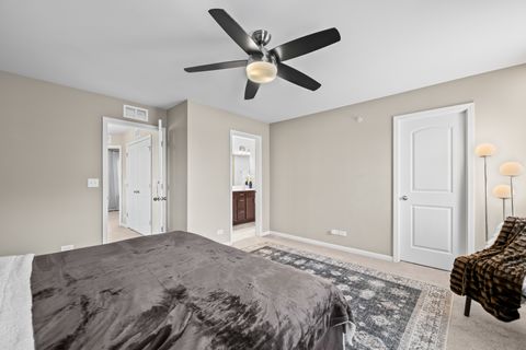 Tiny photo for 1160 Evergreen Avenue, Des Plaines, IL 60016 (MLS # 12569961)