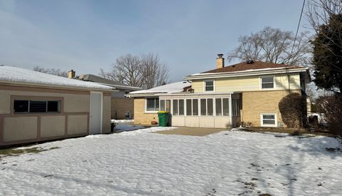 Tiny photo for 1411 Anthony Road, Wheeling, IL 60090 (MLS # 12521549)