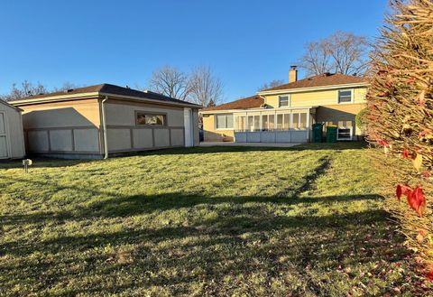 Tiny photo for 1411 Anthony Road, Wheeling, IL 60090 (MLS # 12521549)
