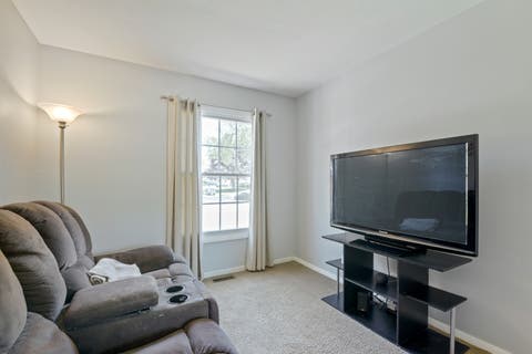 Tiny photo for 7820 Pebblebrook Circle, Hanover Park, IL 60133 (MLS # 12706113)