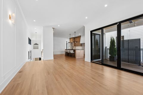 Tiny photo for 2214 W Oakdale Avenue, Chicago, IL 60618 (MLS # 12635891)