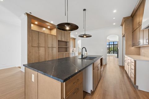 Tiny photo for 2214 W Oakdale Avenue, Chicago, IL 60618 (MLS # 12635891)