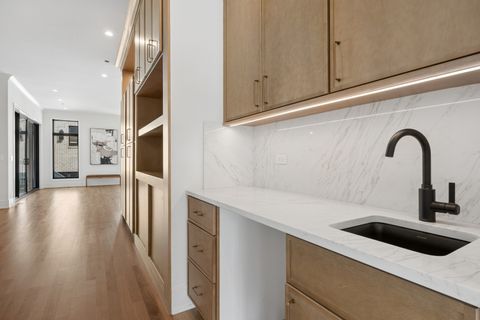 Tiny photo for 2214 W Oakdale Avenue, Chicago, IL 60618 (MLS # 12635891)