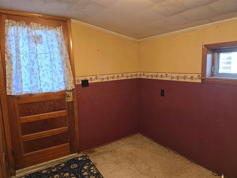 Tiny photo for 550 Old Broughton Road, Eldorado, IL 62930 (MLS # 100000048)