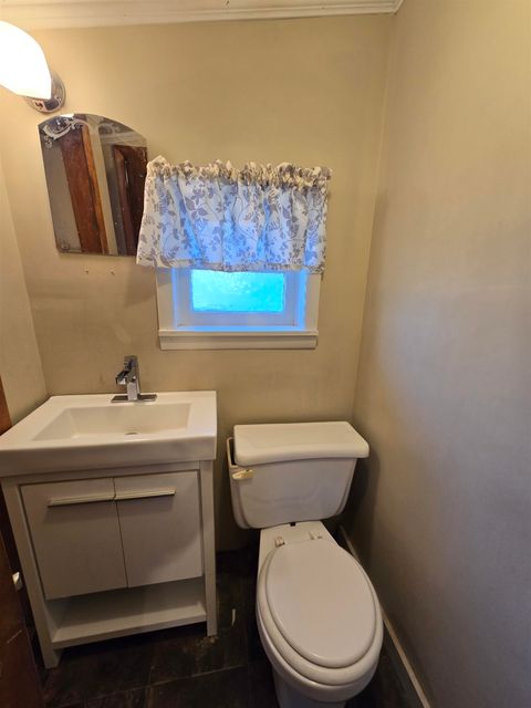 Tiny photo for 550 Old Broughton Road, Eldorado, IL 62930 (MLS # 100000048)