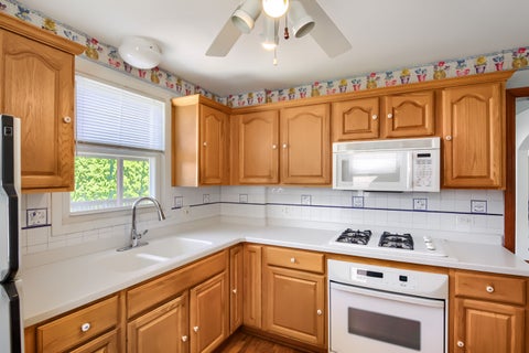 Tiny photo for 10440 S Hamlin Avenue, Chicago, IL 60655 (MLS # 12700714)