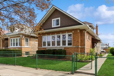 Tiny photo for 4025 N Menard Avenue, Chicago, IL 60634 (MLS # 12550743)