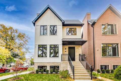 4339 N Greenview Avenue Chicago IL 60613