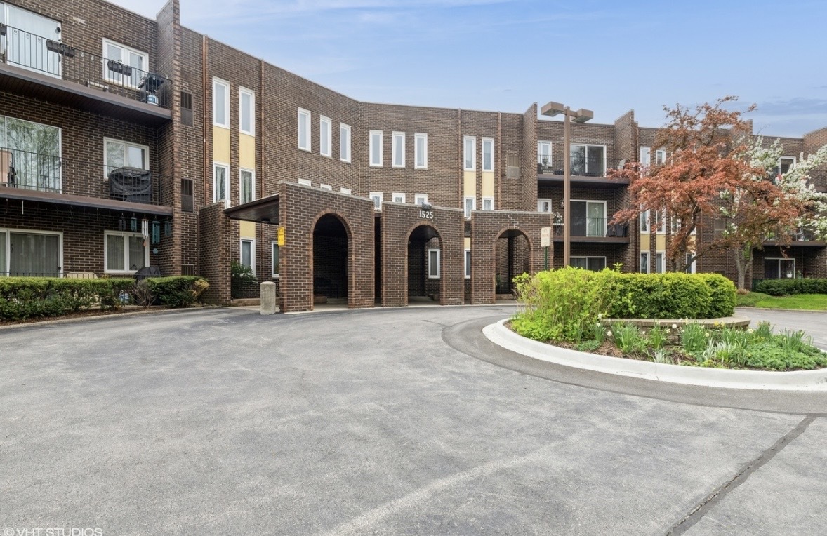 1525 Sander Court 113