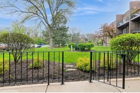 Tiny photo for 1525 Sander Court #113, Wheeling, IL 60090 (MLS # 12545430)