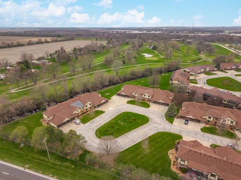 Tiny photo for 606 Carol Court #B-2, Pontiac, IL 61764 (MLS # 12604095)