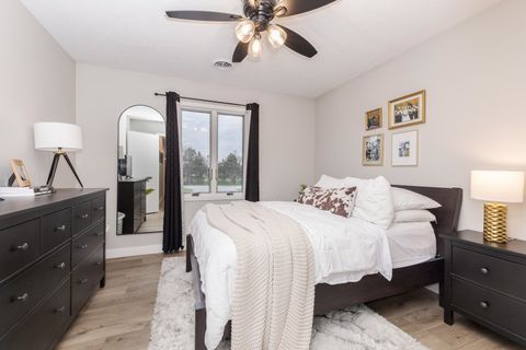 Tiny photo for 606 Carol Court #B-2, Pontiac, IL 61764 (MLS # 12604095)