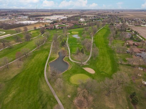 Tiny photo for 606 Carol Court #B-2, Pontiac, IL 61764 (MLS # 12604095)