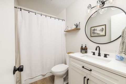 Tiny photo for 606 Carol Court #B-2, Pontiac, IL 61764 (MLS # 12604095)