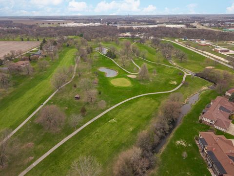 Tiny photo for 606 Carol Court #B-2, Pontiac, IL 61764 (MLS # 12604095)