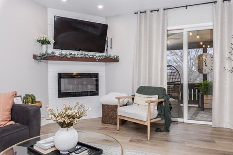 Tiny photo for 606 Carol Court #B-2, Pontiac, IL 61764 (MLS # 12604095)