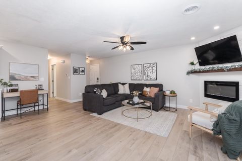 Tiny photo for 606 Carol Court #B-2, Pontiac, IL 61764 (MLS # 12604095)