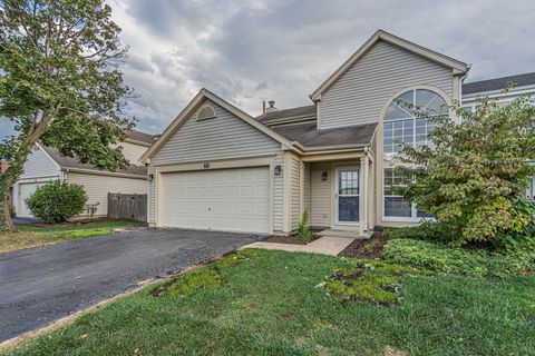 Tiny photo for 681 Legends Drive, Carol Stream, IL 60188 (MLS # 12490005)