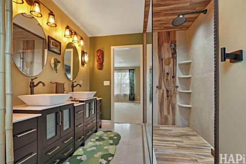 Tiny photo for 2211 Hazelwood Drive, McHenry, IL 60051 (MLS # 12620252)