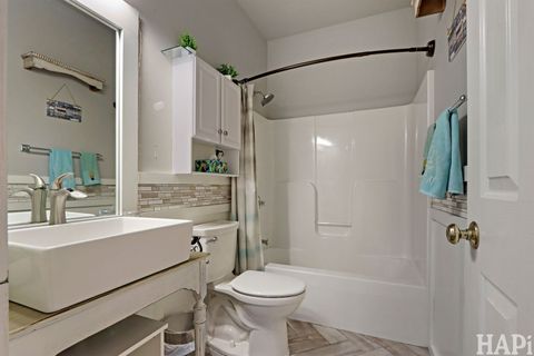 Tiny photo for 2211 Hazelwood Drive, McHenry, IL 60051 (MLS # 12620252)