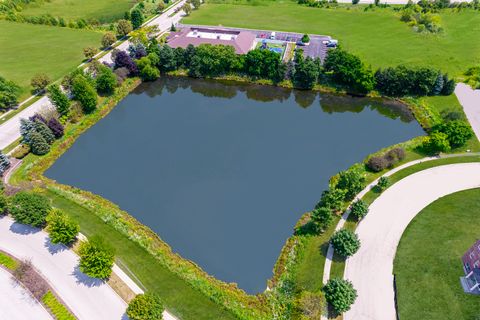 Tiny photo for 1507 Neubauer Circle, Lindenhurst, IL 60046 (MLS # 12475608)