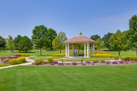 Tiny photo for 1507 Neubauer Circle, Lindenhurst, IL 60046 (MLS # 12475608)